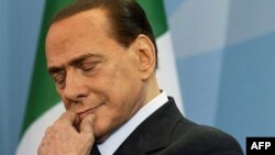 Bosi: Berluskoni përbën problem për qeverisjen e Italisë