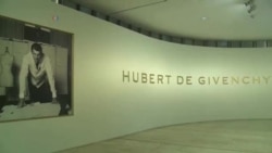 Givenchy ရဲ့ သမိုင်းဝင် ဝတ်စုံများ