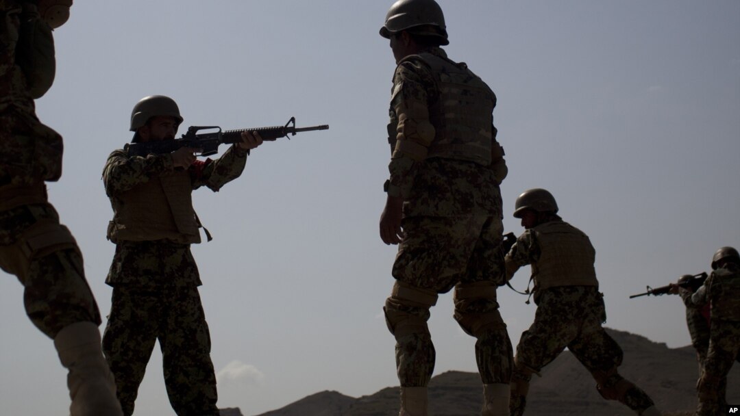 Binh sĩ NATO tại Afghanistan 