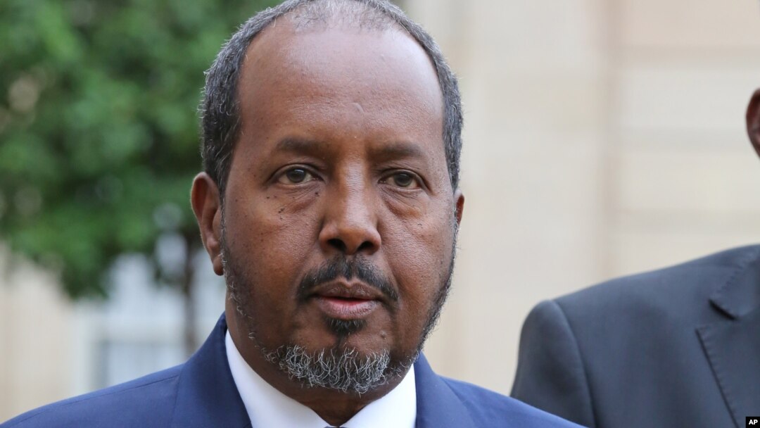 President Somalia Hassan Sheikh Mohamud (foto: dok) berselisih dengan Perdana Menteri Abdiweli Sheikh Ahmed dalam hal perombakan kabinet Somalia.