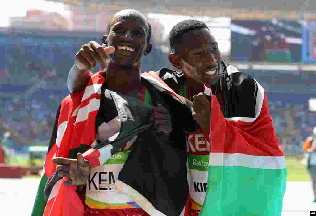 &nbsp;Conseslus Kipruto da Ezekiel Kemboi daga kasar Kenya&nbsp;