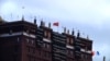 中國國旗插上布達拉宮