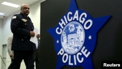 La police de Chicago lors d'une conférence de presse à Chicago, États-Unis, le 21 septembre 2016.