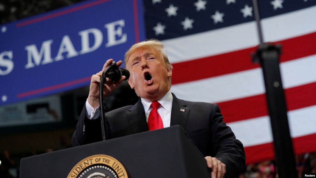 Donald Tramp na predizborom mitingu na Floridi