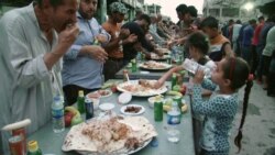 Mosul Group Feeds Needy During Post-IS Ramadan