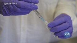 Компанія Johnson & Johnson призупинила клінічні випробування своєї вакцини від COVID-19. Відео