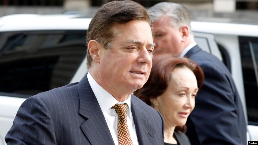 FILE - U.S. President Trump's former campaign chairman Paul Manafort arrives at a hearing at U.S. District Court in Washington.