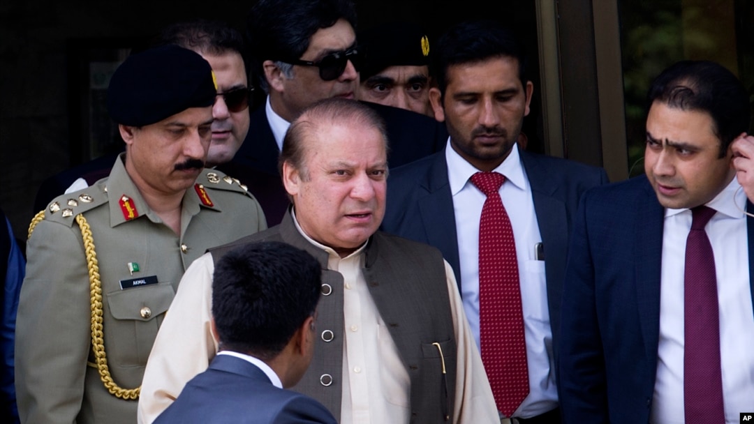 د 2018 د پارلیماني انتخاباتو نه مخکې نوازشریف او مریم نواز په د نېب په مقدمه کې په زندان کې وو