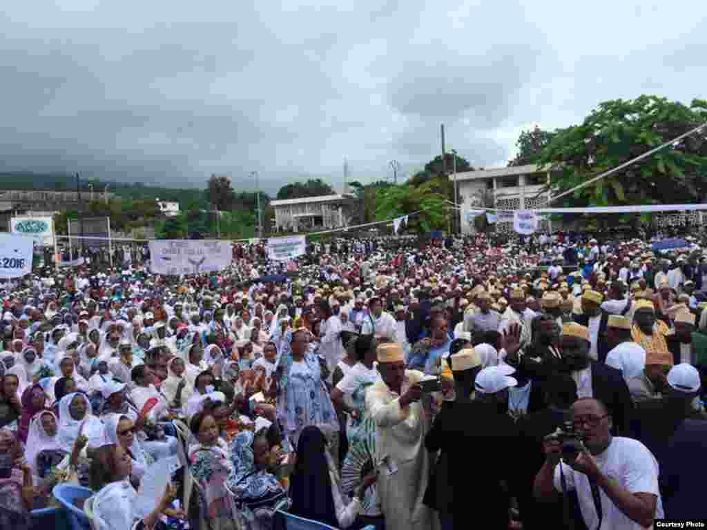 Mkutano wa mwisho wa mgombea kiti cha rais wa serikali mjini Moroni