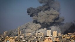 İsrail, sivillerin Gazze'den ayrılması uyarısında bulundu.