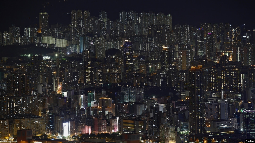 Bangunan tinggi di Hong Kong. Harga sewa toko di daerah perbelanjaan utama Hong Kong naik dengan pesat. (Foto: Reuters)