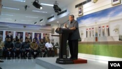 Presiden Susilo Bambang Yudhoyono saat mengumumkan instruksinya untuk mengamankan jalannya pemilihan presiden 2014. (VOA/Andylala Waluyo)