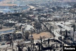 Puing-puing rumah dan bangunan tampak hangus terbakar pasca kebakaran hutan terbesar di kota Lahaina, Maui, Hawaii, AS.