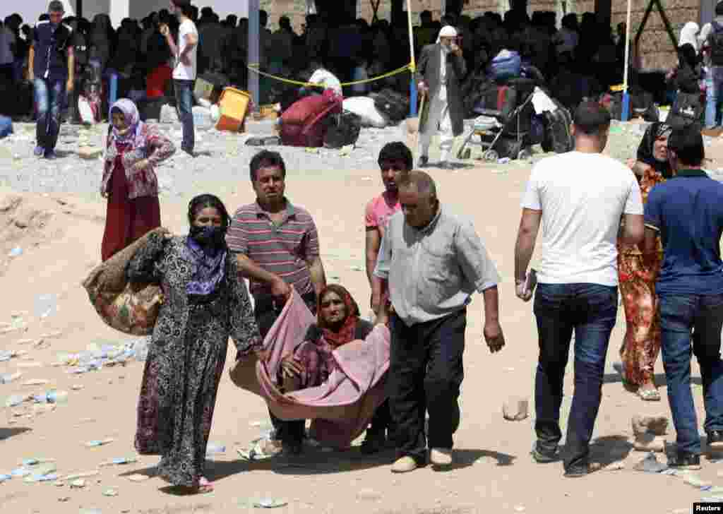 گزشتہ تین روز میں 30 ہزار سے زائد شامی پناہ گزین عراق کے علاقے کردستان پہنچ گئے ہیں۔