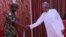 Shugaba Buhari na Najeriya tare da babban hafsan sojojin Najeriya Tukur Buratai