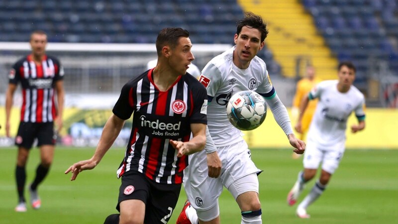 Qualification des Hollandais de Feyenoord et des Allemands de l'Eintracht Francfort