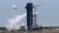 El cohete Falcon 9 estaba listo para su despegue el miércoles, cuando fue cancelado su lanzamiento por la NASA debido las difíciles condiciones del clima.