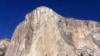 El Capitan, tebing granit tipis setinggi 3.000 kaki, terlihat di Taman Nasional Yosemite, California, 14 Januari 2015. (Foto: AP)