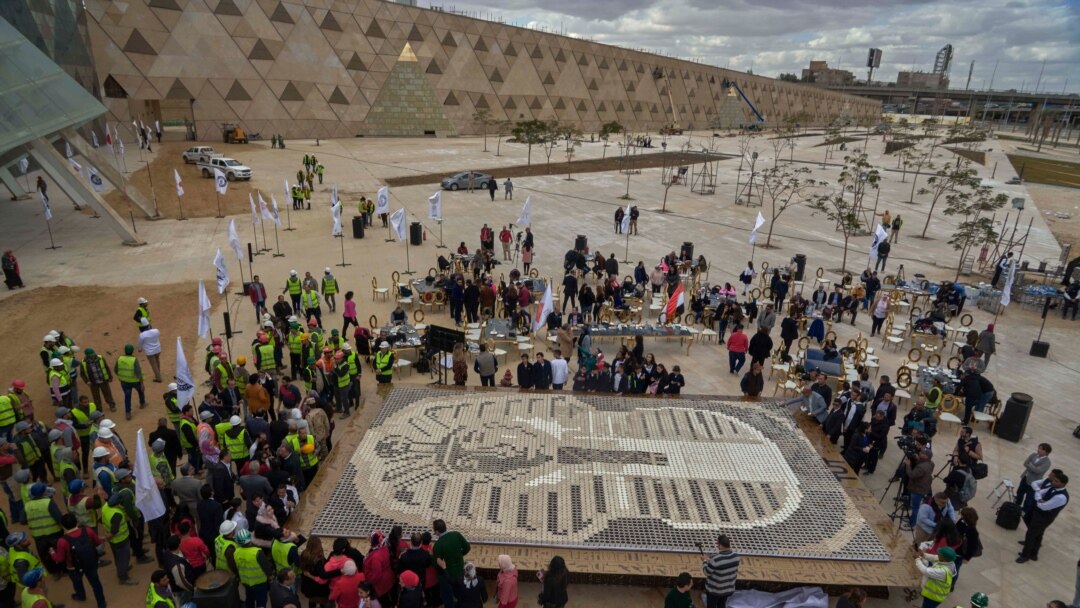 Egypt Breaks Guinness Record for Coffee Cup Mosaic