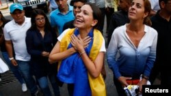 Según Machado, se habla de uso de armas largas, piedras y gas lacrimógeno contra la población civil en la ciudad de San Cristobal.