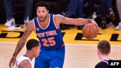 Derrick Rose des New York Knicks contre les Los Angeles Lakers le 11 décembre 2016.