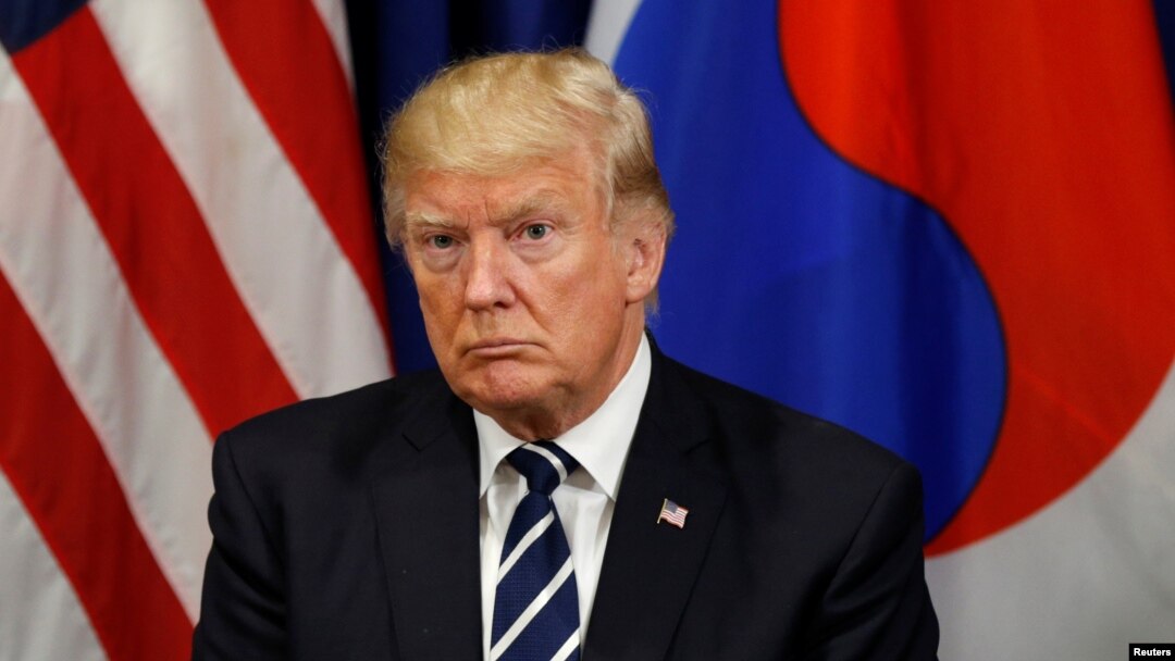 Predsednik SAD Donald Tramp tokom sastanka sa južnokorejskim predsednikom Mun Đae-inom, na marginama sastanka Generalne skupštine UN u Njujorku, 21. septembra 2017.