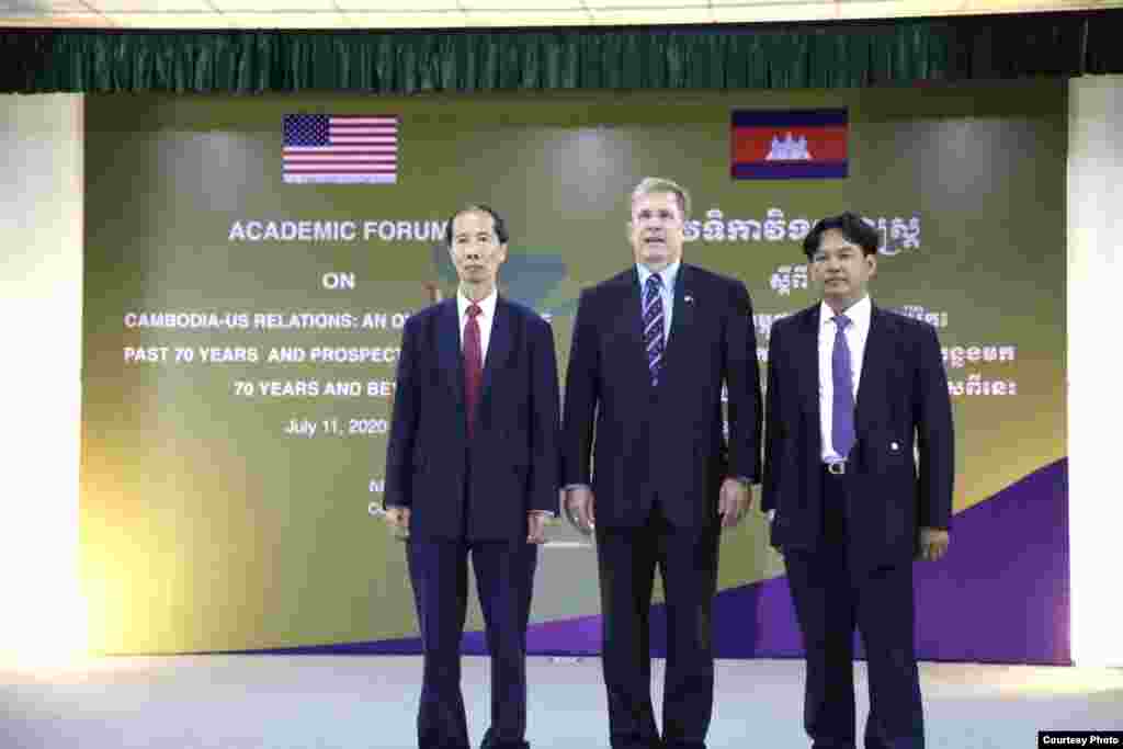 U.S. Ambassador W. Patrick Murphy co-hosts an academic forum with the Royal Academy of Cambodia to commemorate US-Cambodia 70th-year of diplomatic relations, in Phnom Penh, Cambodia, July 11, 2020. (Photo courtesy of U.S. Embassy in Cambodia) 