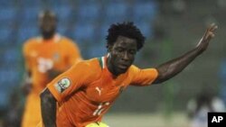 Wilfried Bony lors d'un match de la CAN contre l'Angola à Malabo, 30 janvier, 2012.