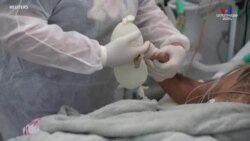 "Սիրո ձեռքերը". Լատեքսից պատրաստված տաք ձեռնոցները Բրազիլիայում կորոնավիրուսով հիվանդներին մարդկային հպման զգացում են պարգևում: