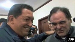 Venecuelanski predsednik Ugo Čavez i reditelj Oliver Stoun