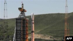Запуск в космос ракеты со спутником на борту. Китай. 19 сентября 2007 года