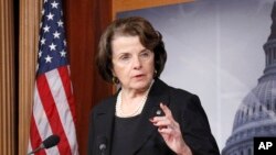 Senator AS, Dianne Feinstein (Demokrat), dalam konferensi pers Capitol Hill di Washington, 21 Desember 2012. (Foto: dok)