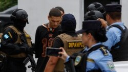 Migrantes detenidos en Texas