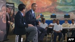 Presiden AS Barack Obama berbicara kepada murid-murid dari seluruh negeri, di Perpustakaan Anacostia di Washington, D.C. (Foto: Dok)