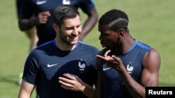 Abafaransa Pierre Gignac na Paul Pogba mu myitozo