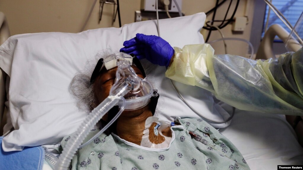 Chicago'da yaşayan 85 yaşındaki Florence Bolton da ABD'de salgına yakalanan hastalardan biri.