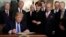 Tổng thống Trump ký bản ghi nhớ về các loại thuế mới đối với hàng Trung Quốc, 22/3/2018