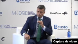 El líder opositor venezolano Leopoldo López durante un conversatorio organizado por el Foro Empresarial de Madrid. Abril 6, 2021. Foto: Captura de pantalla - video cortesía.