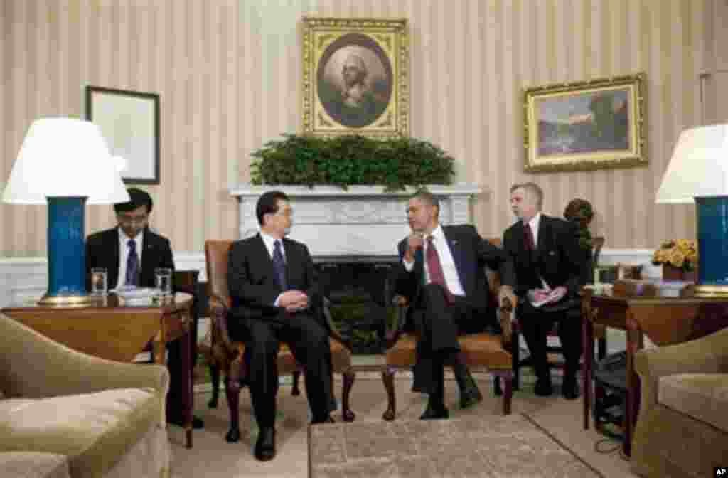 Jan 19,President Barack Obama, accompanied by China's President Hu Jintao