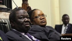 Unkosikazi Joice Mujuru eloMnu. Morgan Tsvangirai.