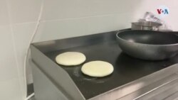 La arepa venezolana se reinventa en los Balcanes (Afiliadas)