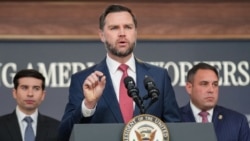 美国副总统J.D.万斯在白宫艾森豪威尔行政办公楼举行的记者会上，宣布了有关打击H-1B签证欺诈的举措。(2026年10月8日)