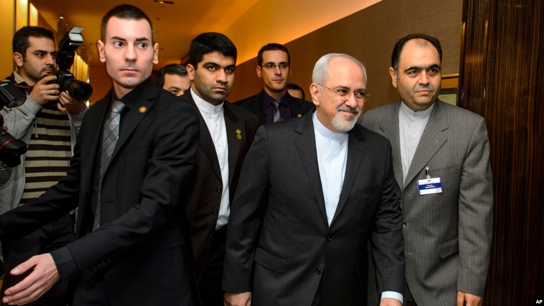 Iranski ministar inostranih poslova Džavad Zarif (drugi zdesna) dolazi na današnje razgovore u Ženevi o iranskom nuklearnom programu