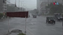 کراچی: بارش میں ڈوبنے والی گاڑیوں کا کیا ہوگا؟