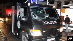 Plusieurs policiers ont été blessés en tentant d'interpeller un suspect en rapport avec une attaque contre un commerce juif