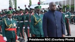 Président Félix Tshsiekedi nsima na bokomi na ye na Abuja, Nigeria, 26 juillet 2019. (Facebook/Présidence RDC)