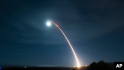 Prueba de un misil balístico no armado Minuteman III, el 5 de febrero de 2020. Foto divulgada por el Pentágono.