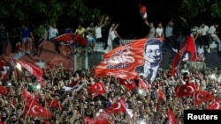 Supporters attend a rally of Ekrem Imamoglu, mayoral candidate of the main opposition Republican People's Party (CHP), in Beylikduzu district, in Istanbul, Turkey, June 23, 2019.