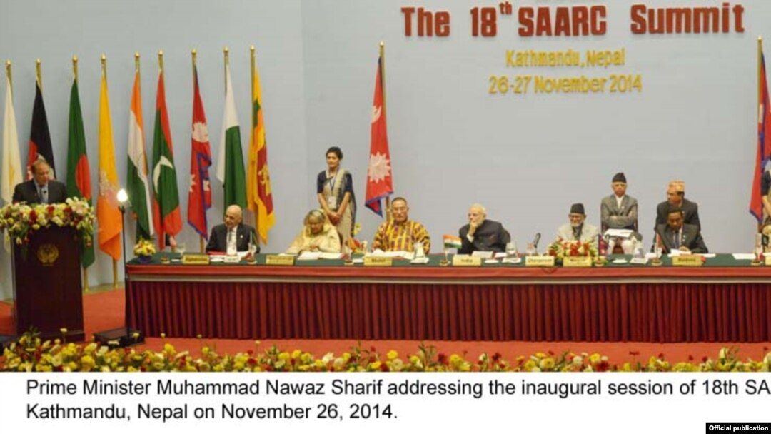 PM Pakistan Nawaz Sharif memberikan pidato pada KTT Asia Selatan di Kathmandu, Nepa (26/11).