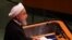 Le président iranien Hassan Rouhani prononce son discours lors du débat général de la 73ème session de l'Assemblée générale des Nations Unies à New York le 25 septembre 2018